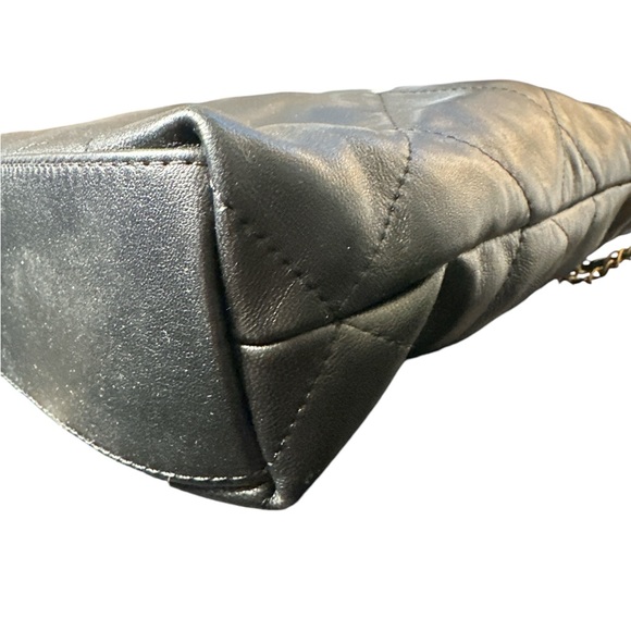 Quilted Tote Bag with small, detachable clutch - Picture 7 of 9